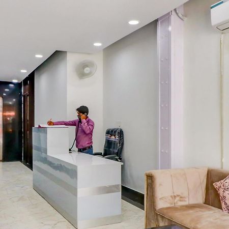 Oyo Flagship 80318 Hotel Sai Plaza Near Indira Gandhi International Airport 新德里 外观 照片