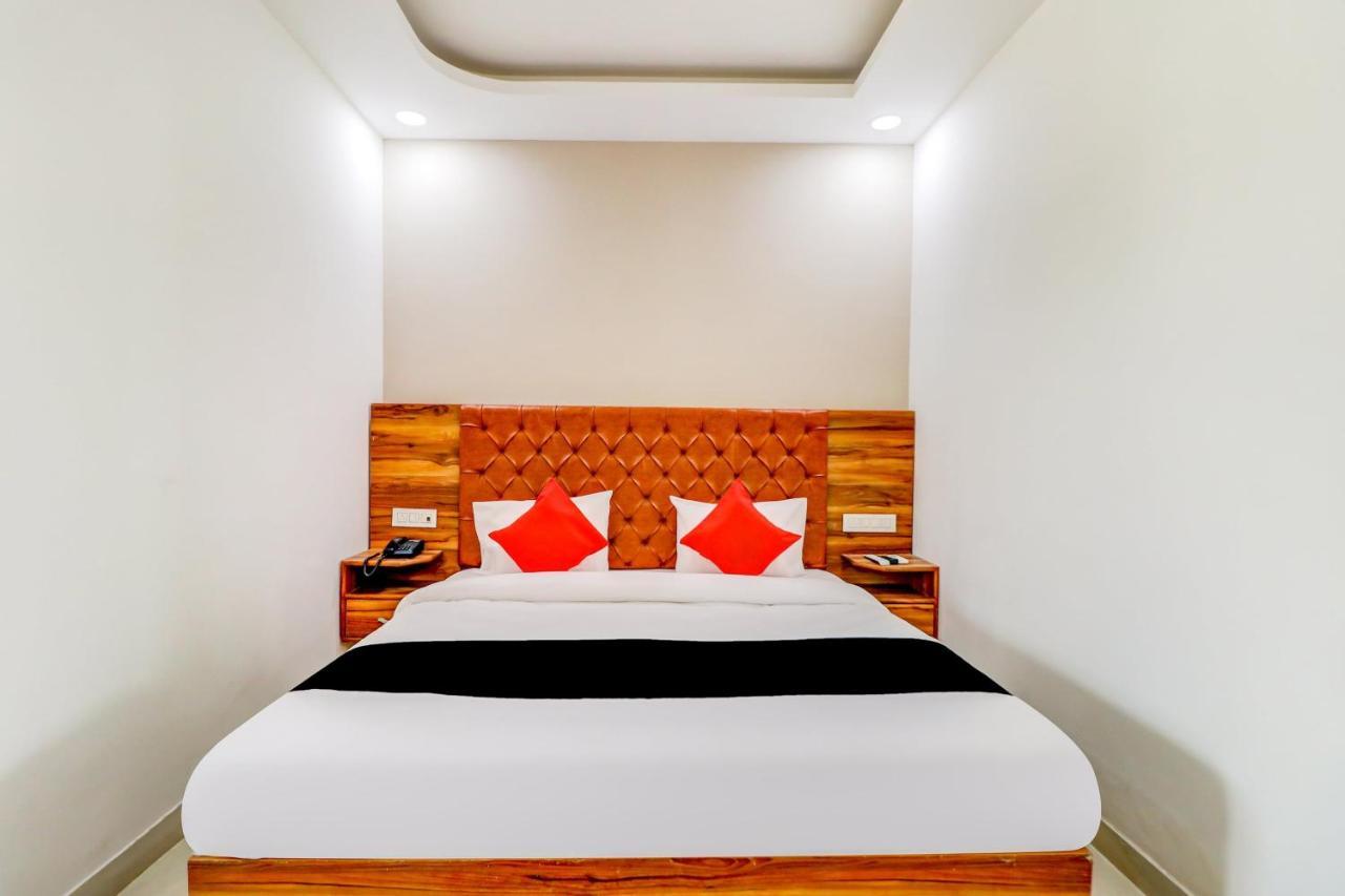 Oyo Flagship 80318 Hotel Sai Plaza Near Indira Gandhi International Airport 新德里 外观 照片